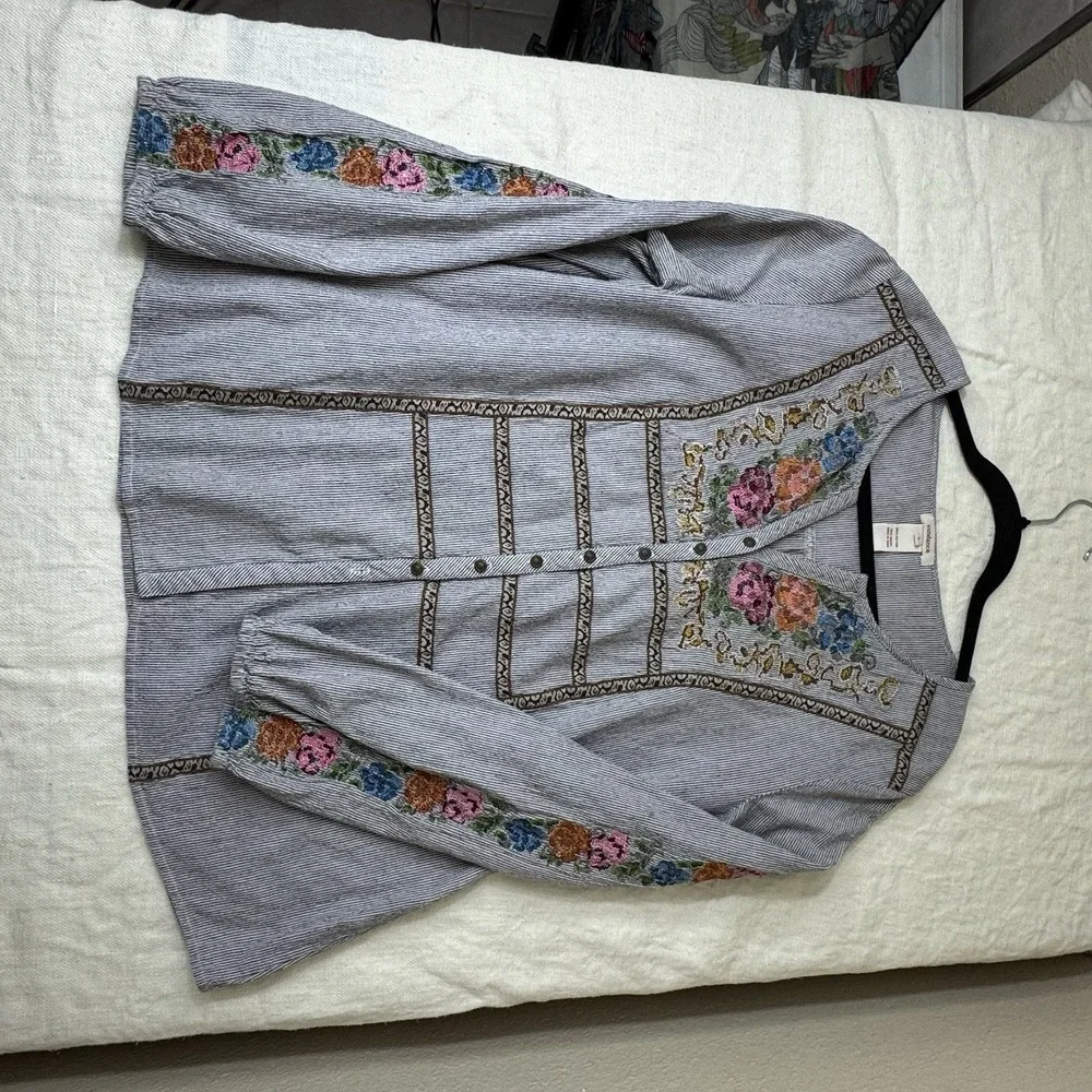 Sundance Striped Floral Embroidered Top Womens Lg Bohemian Peasant Boho Buttons - Picture 10 of 10